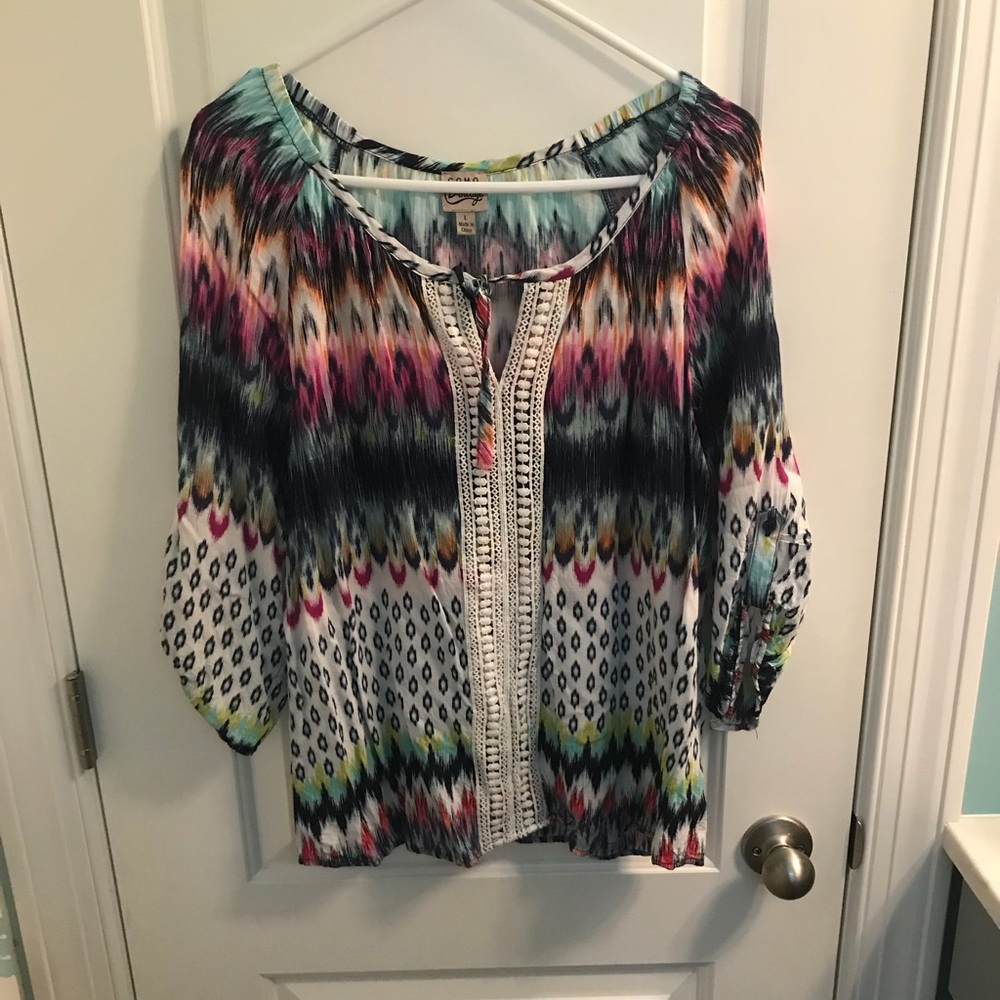 Quarter length sleeve colorful shirt!!!